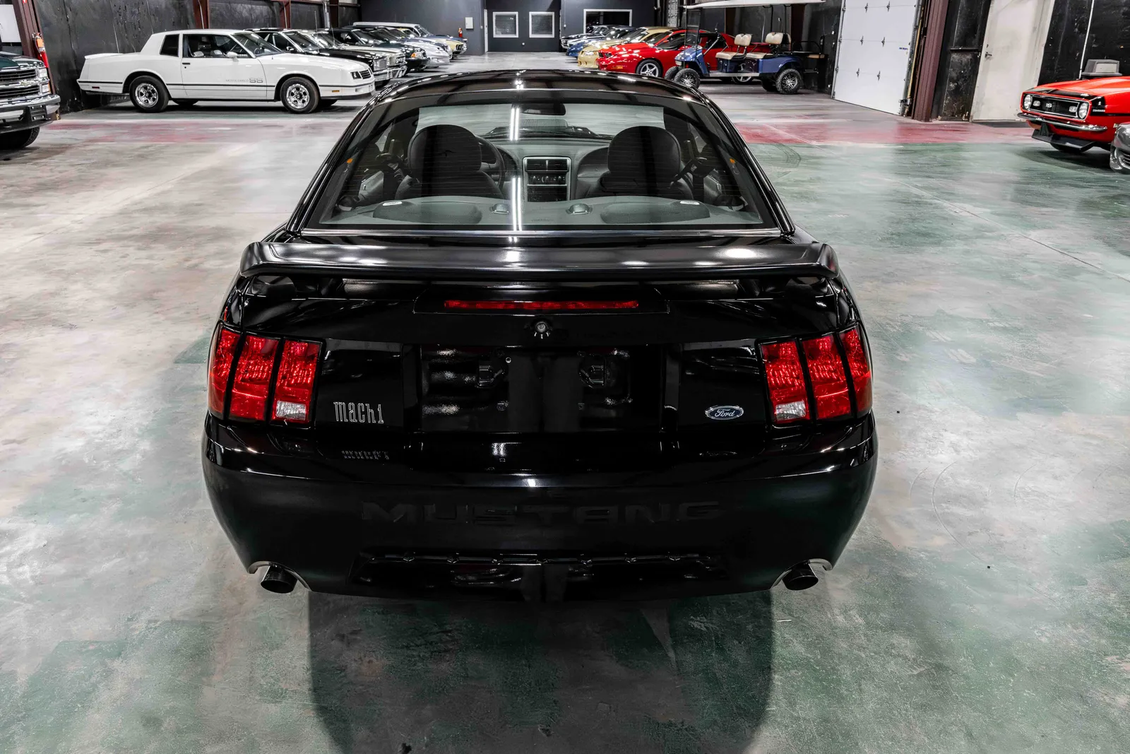 3_ 2004-Ford-Mach1-Black-140791-39.jpg
